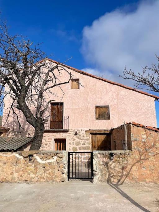 Вилла Acogedora Casa Con Patio-Parking Альбаррасин Экстерьер фото
